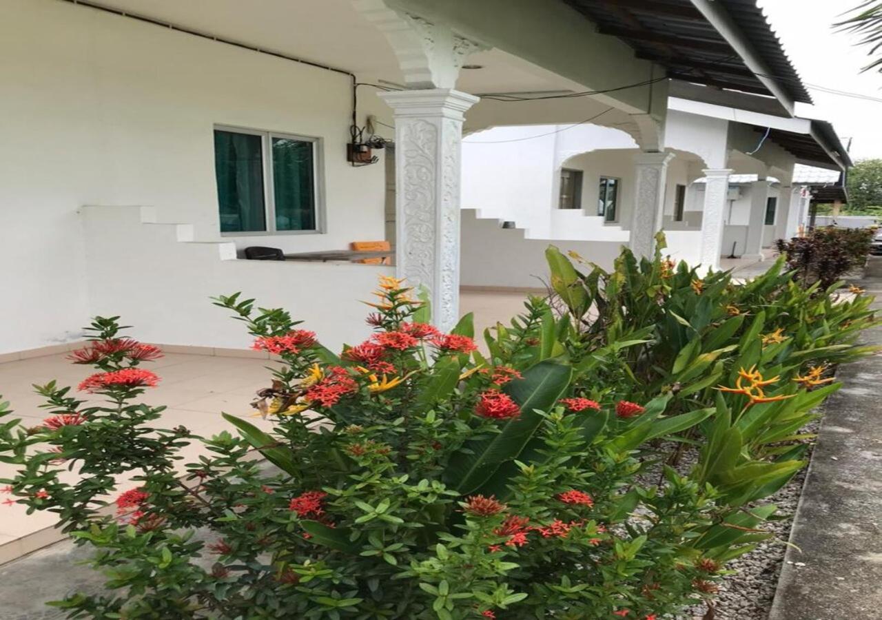 Alpha Motel Pantai Cenang  Extérieur photo