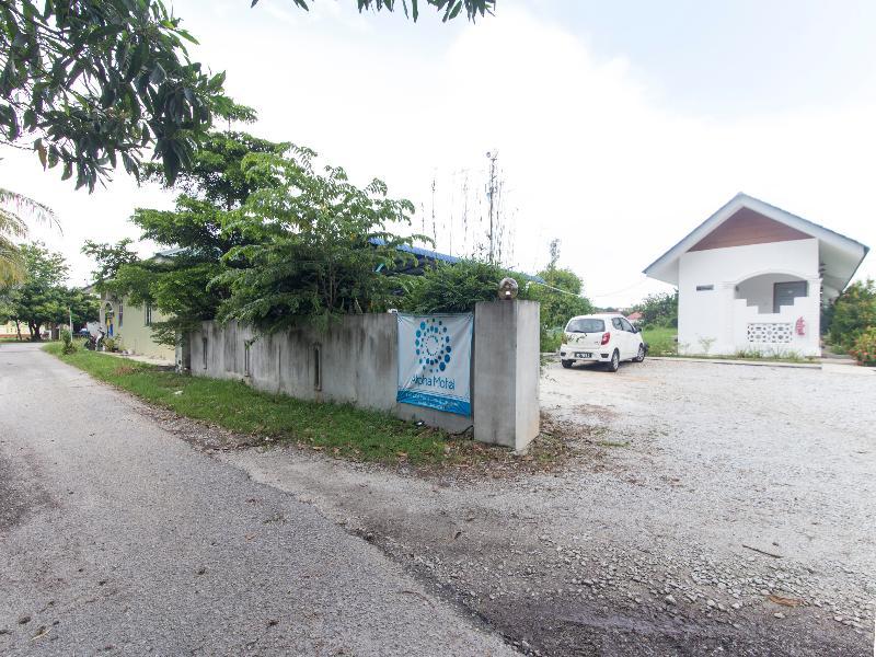 Alpha Motel Pantai Cenang  Extérieur photo